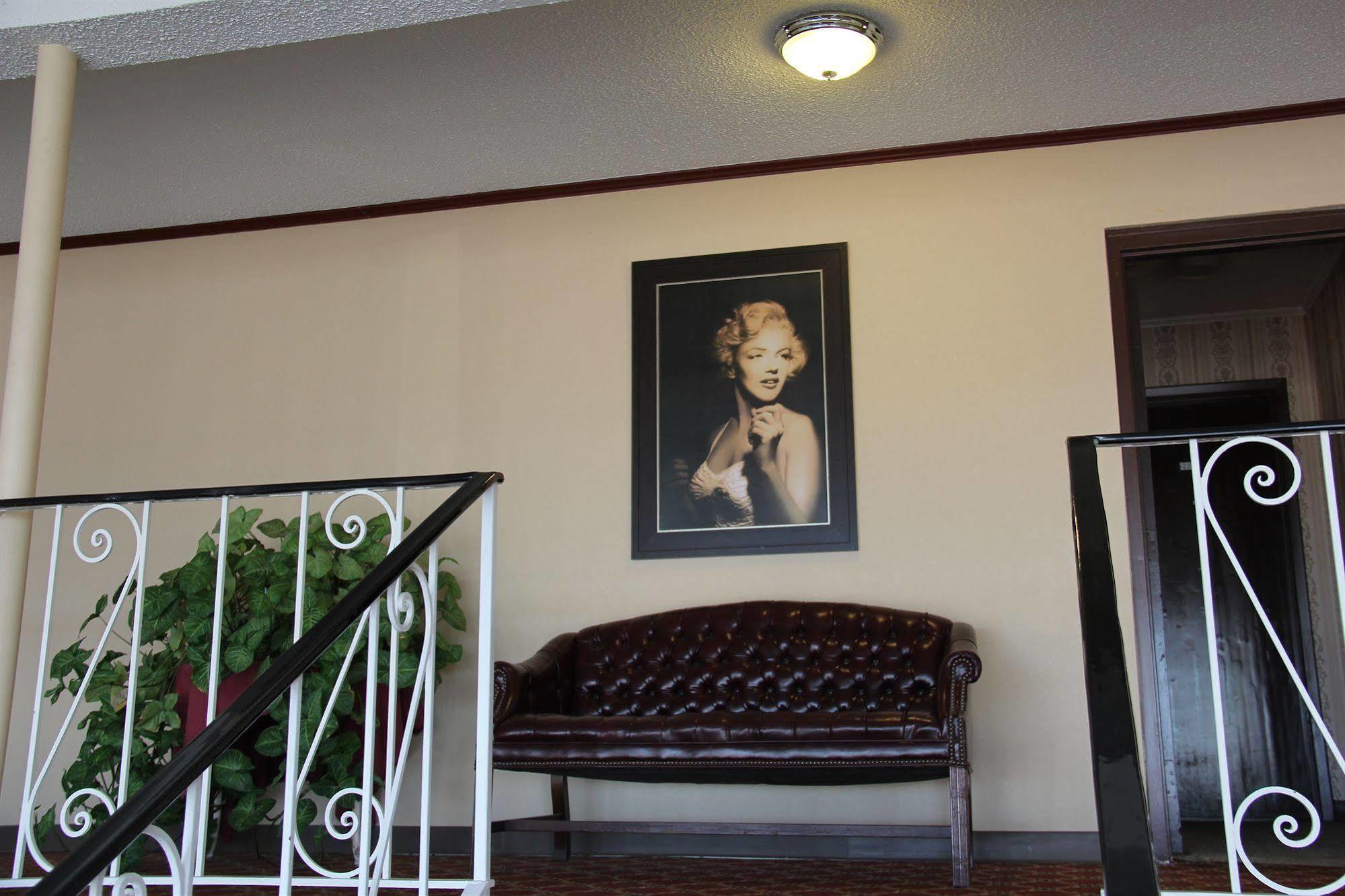 Hotel Baymont By Wyndham Deming Extérieur photo