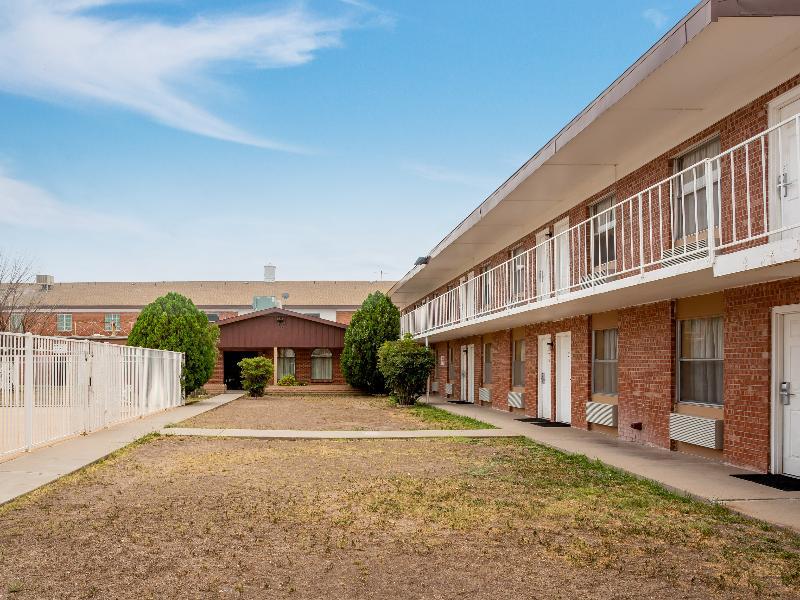 Hotel Baymont By Wyndham Deming Extérieur photo