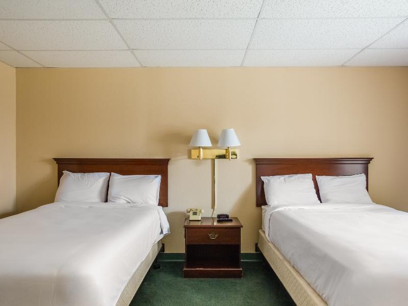 Hotel Baymont By Wyndham Deming Extérieur photo
