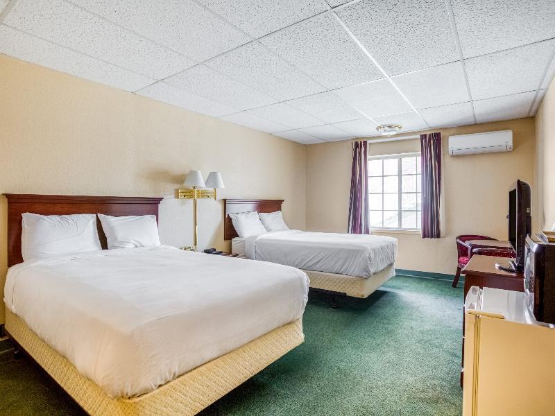 Hotel Baymont By Wyndham Deming Extérieur photo