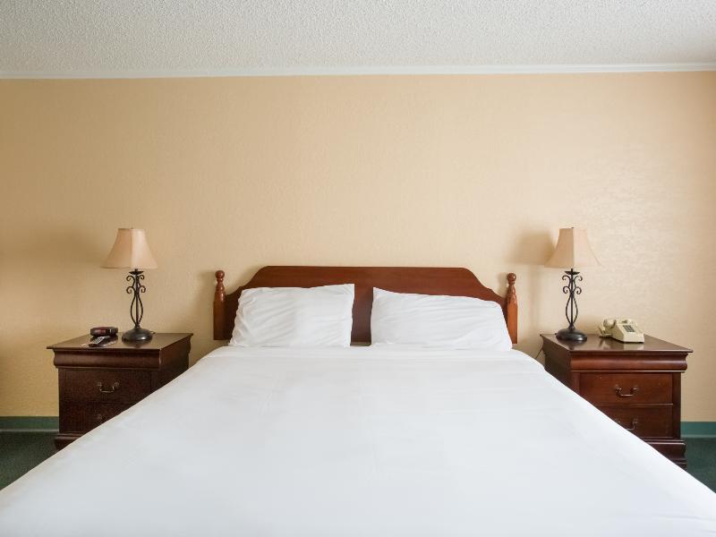 Hotel Baymont By Wyndham Deming Extérieur photo